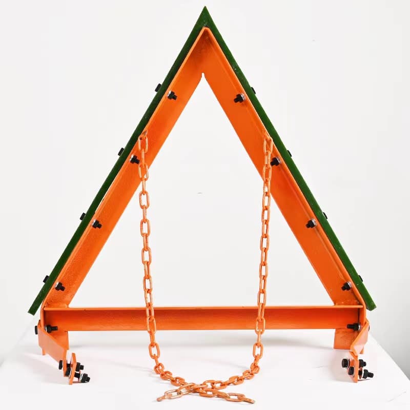 V-Plow sweeper non-load segment cleaner